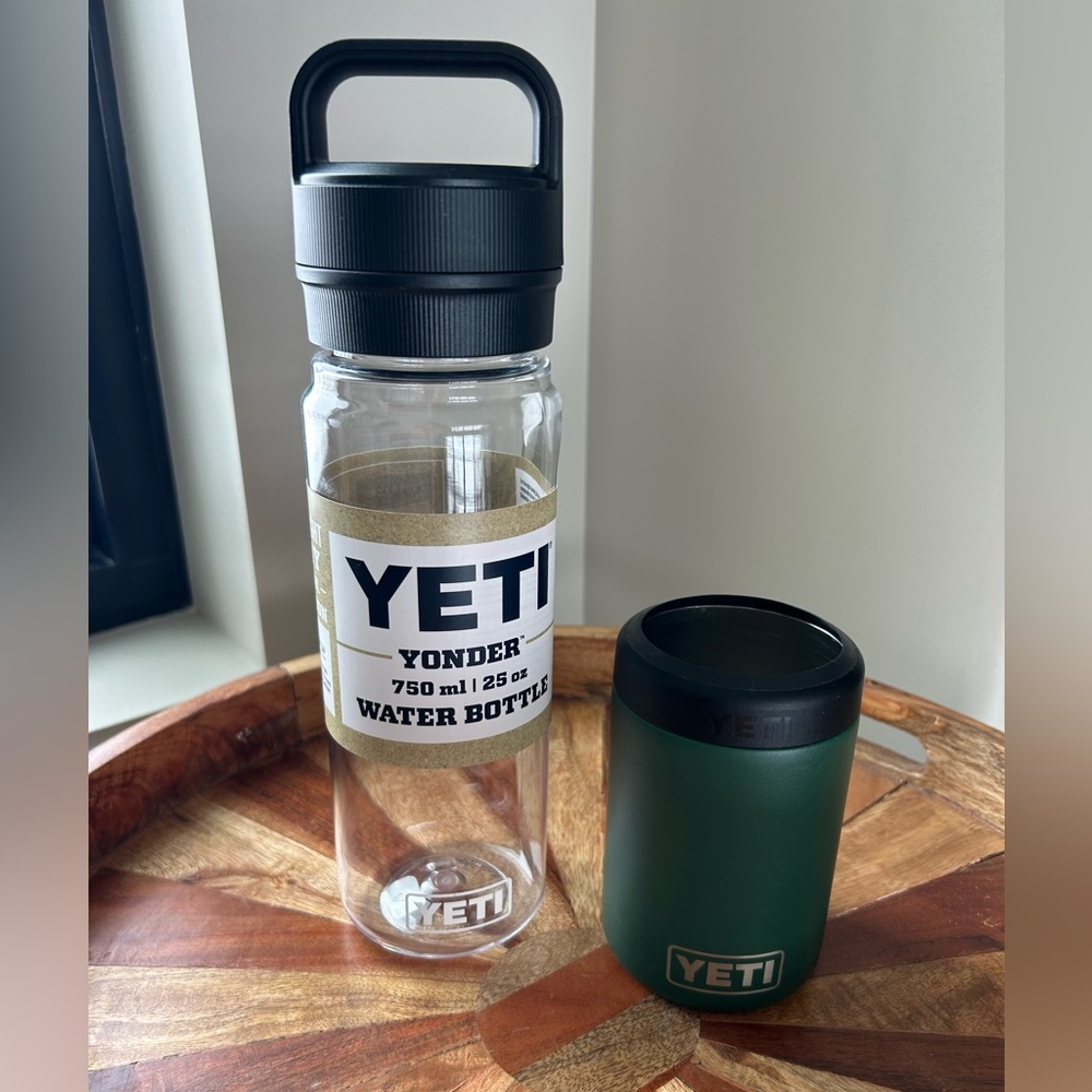 NWT YETI Yonder 25 oz. Water bottle and New Condition YETI Can Coozie.Great Gift